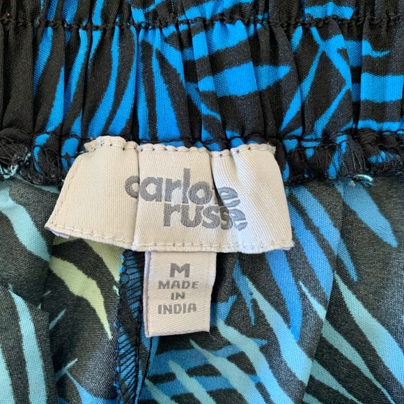 High-Rise Tropical Shorts - Picture 2 of 3